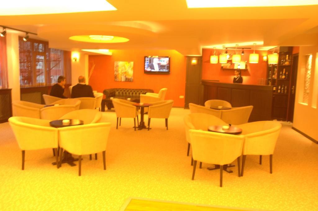 Hotel Abro Necatibey Анкара Ресторант снимка